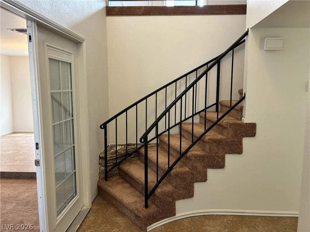 1021 Pagosa Way — photo 2