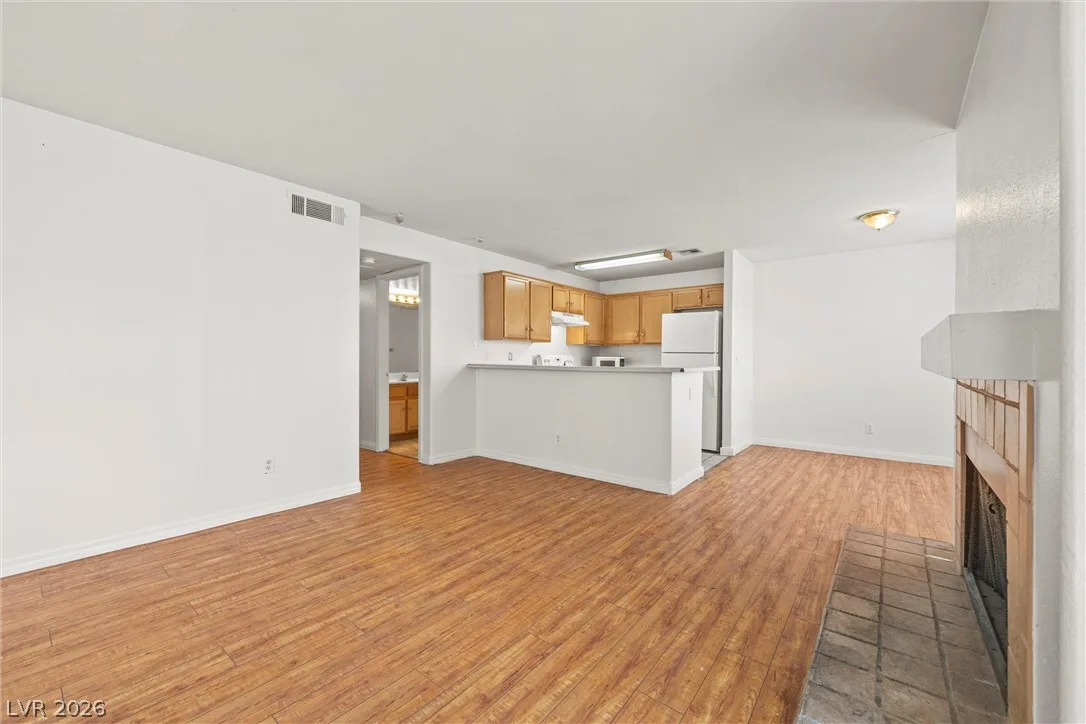 2972 Juniper Hills Boulevard 202 — photo 3