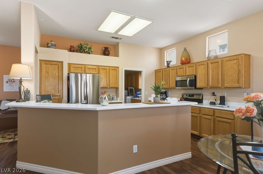 10308 Snyder Avenue — photo 3 of 33