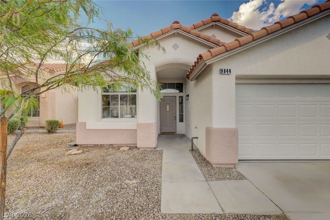 9844 Lenox Crest Place — photo 5 of 42