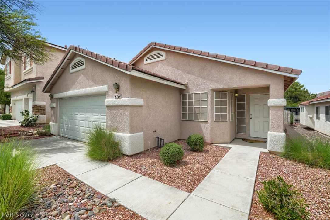 8924 Spinning Wheel Avenue — photo 2 of 29