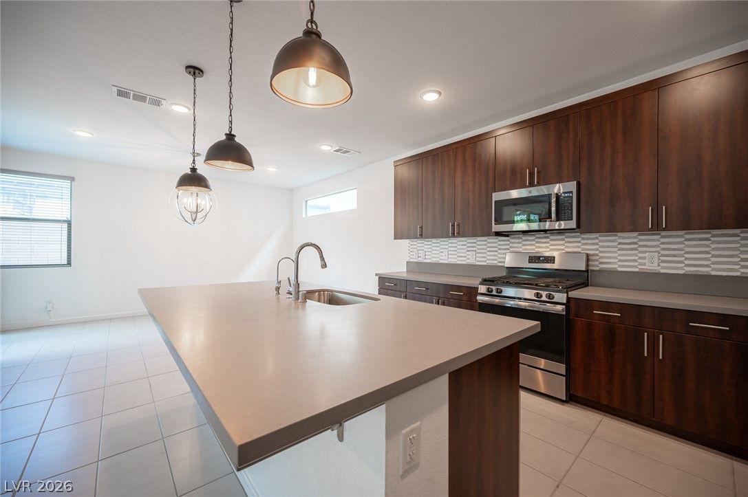 524 Grand Cascade Place — photo 5