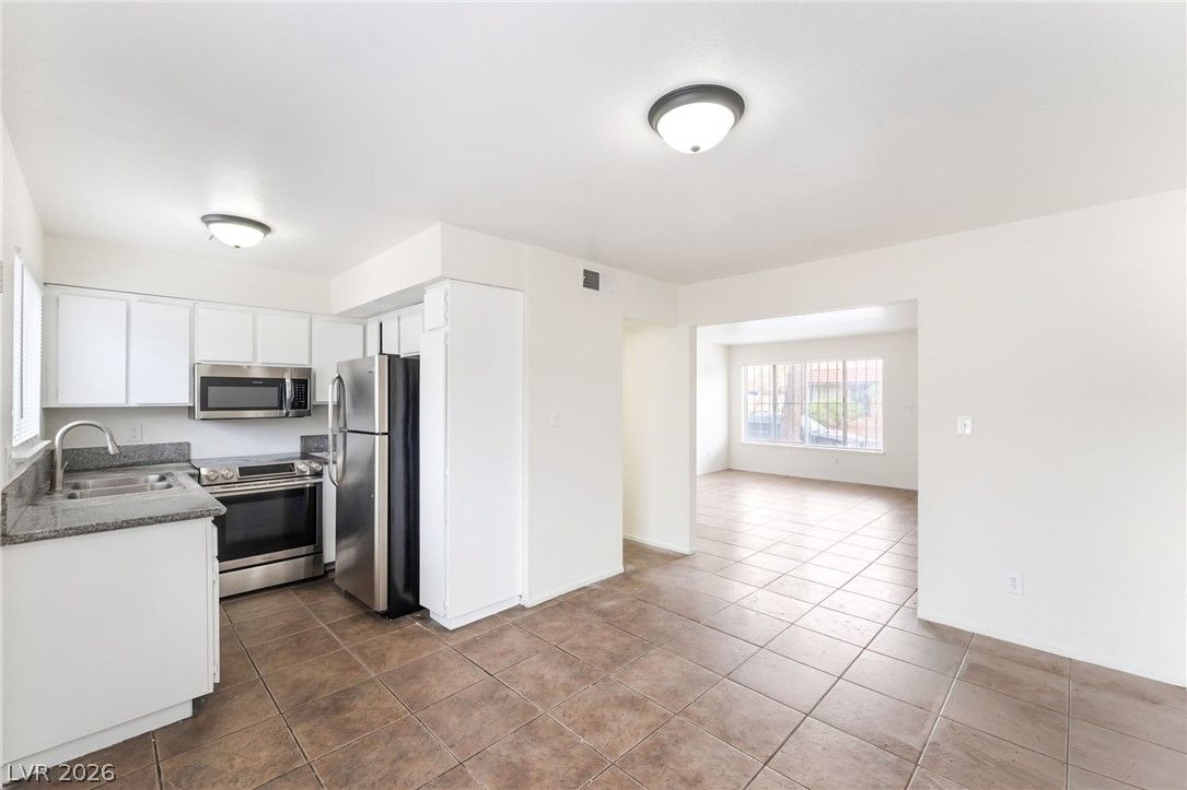 3361 Civic Center Drive F — photo 3
