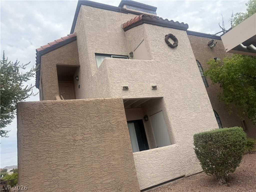 2966 Juniper Hills Boulevard 101 — photo 3