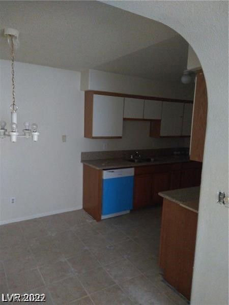 1608 North Torrey Pines Drive 103 — photo 3