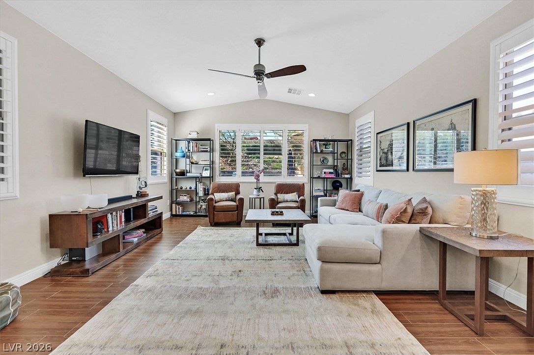 12270 Sandy Peak Avenue — photo 4