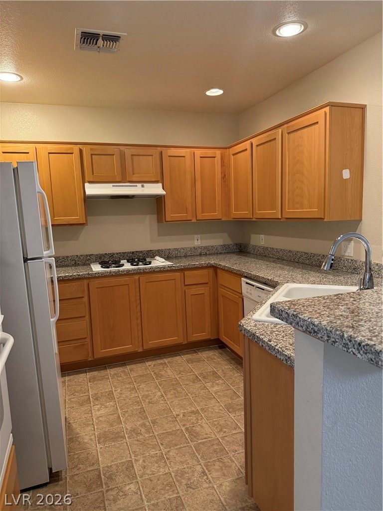 39 East Agate Avenue 304 — photo 5
