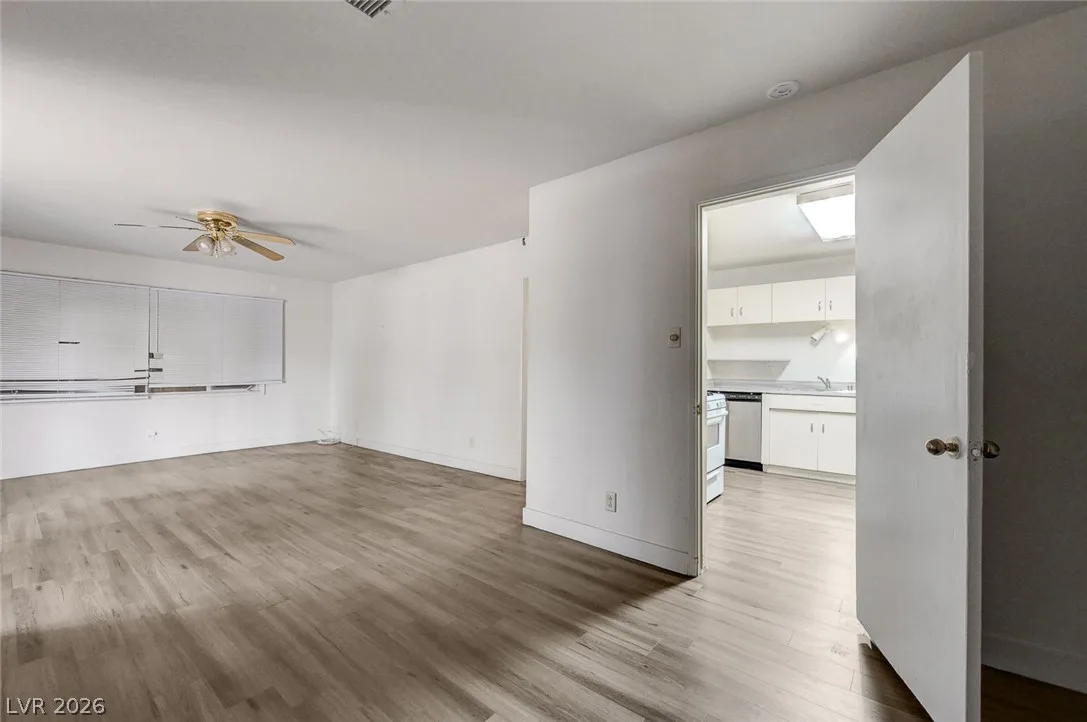 1709 Canosa Avenue — photo 4
