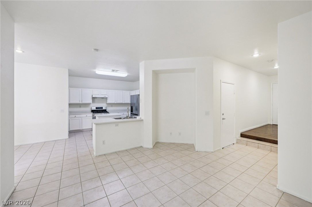 6539 Netherseal Avenue — photo 4