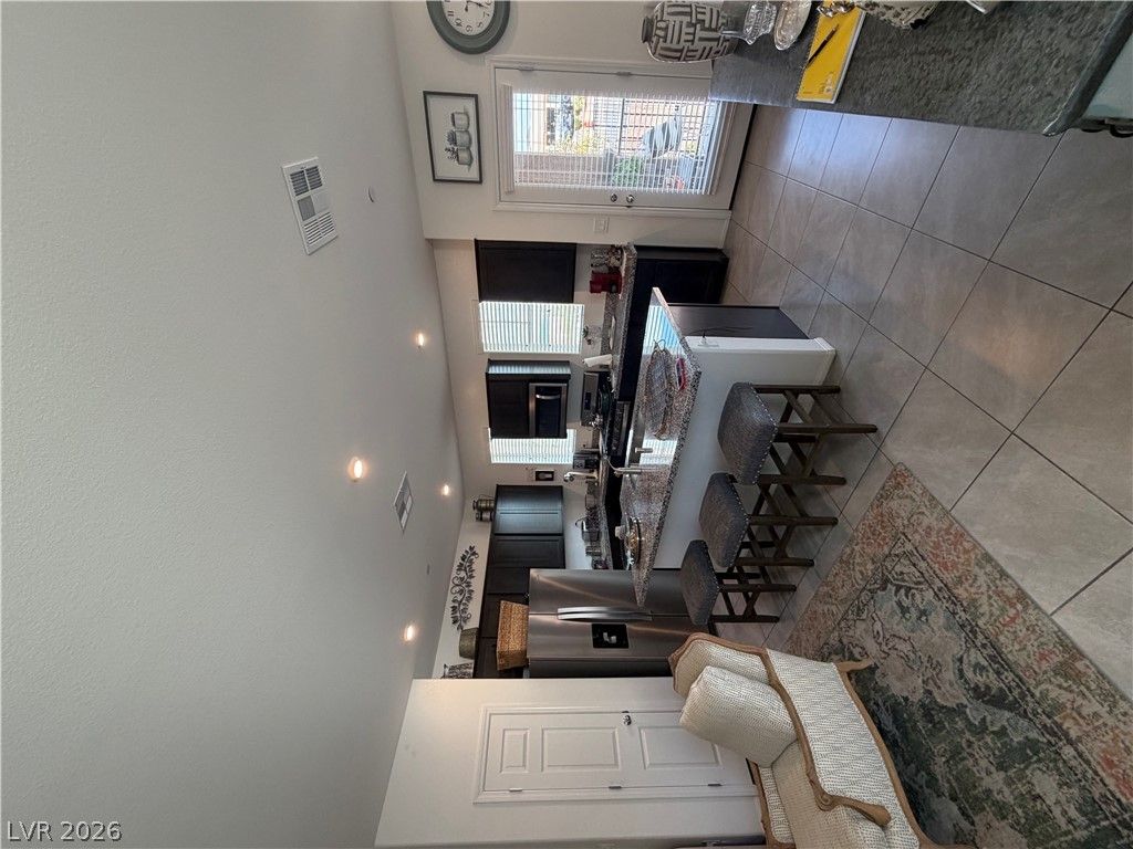662 Foam Flower Lane — photo 5 of 24