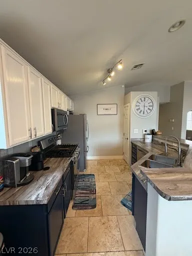 7057 Flowering Willow Street — photo 2