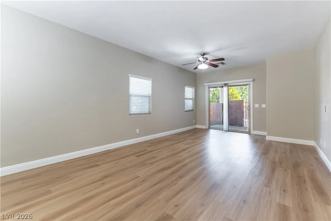 9597 Greensburg Avenue — photo 5 of 25