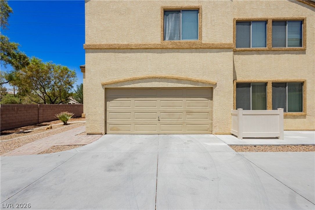6348 Tim English Street — photo 3