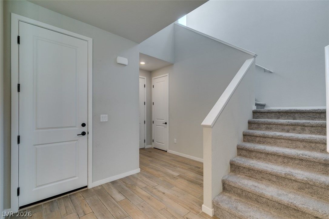 109 Medianoche Street — photo 5