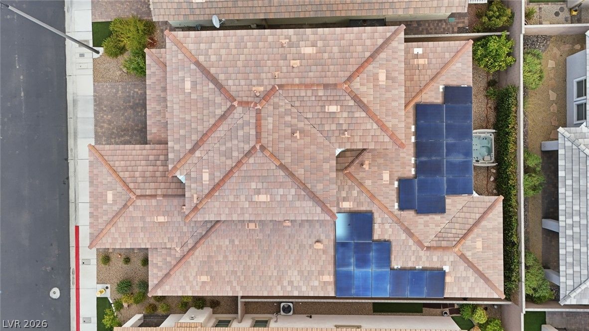 417 Honeybrush Avenue — photo 3