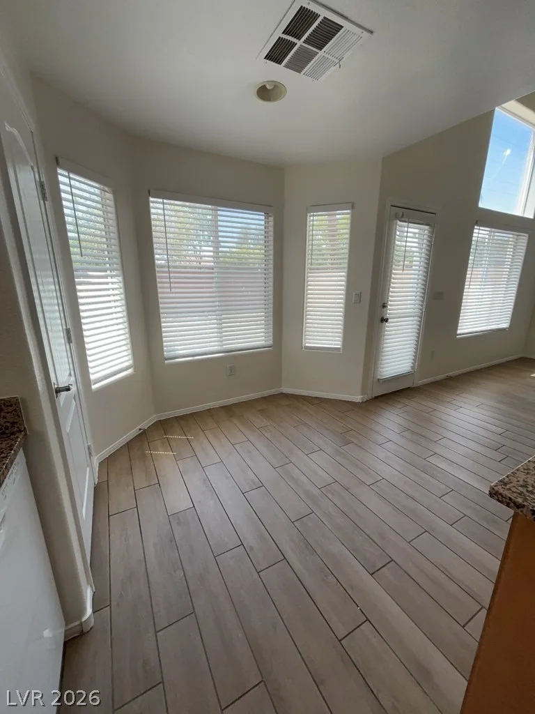 9237 HARBOR STREAM Avenue — photo 5