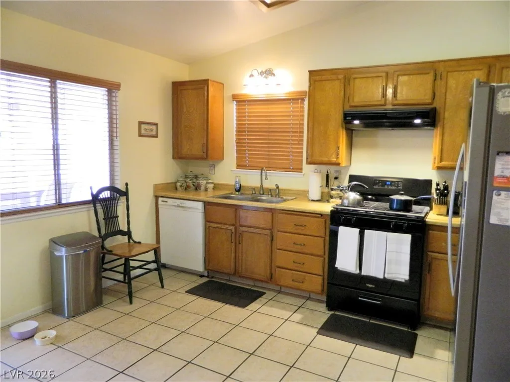 6257 Saginaw Drive — photo 4