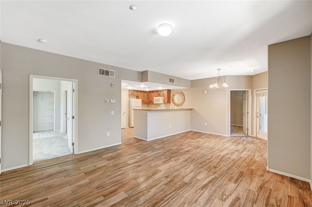 50 Aura De Blanco Street 19103 — photo 4