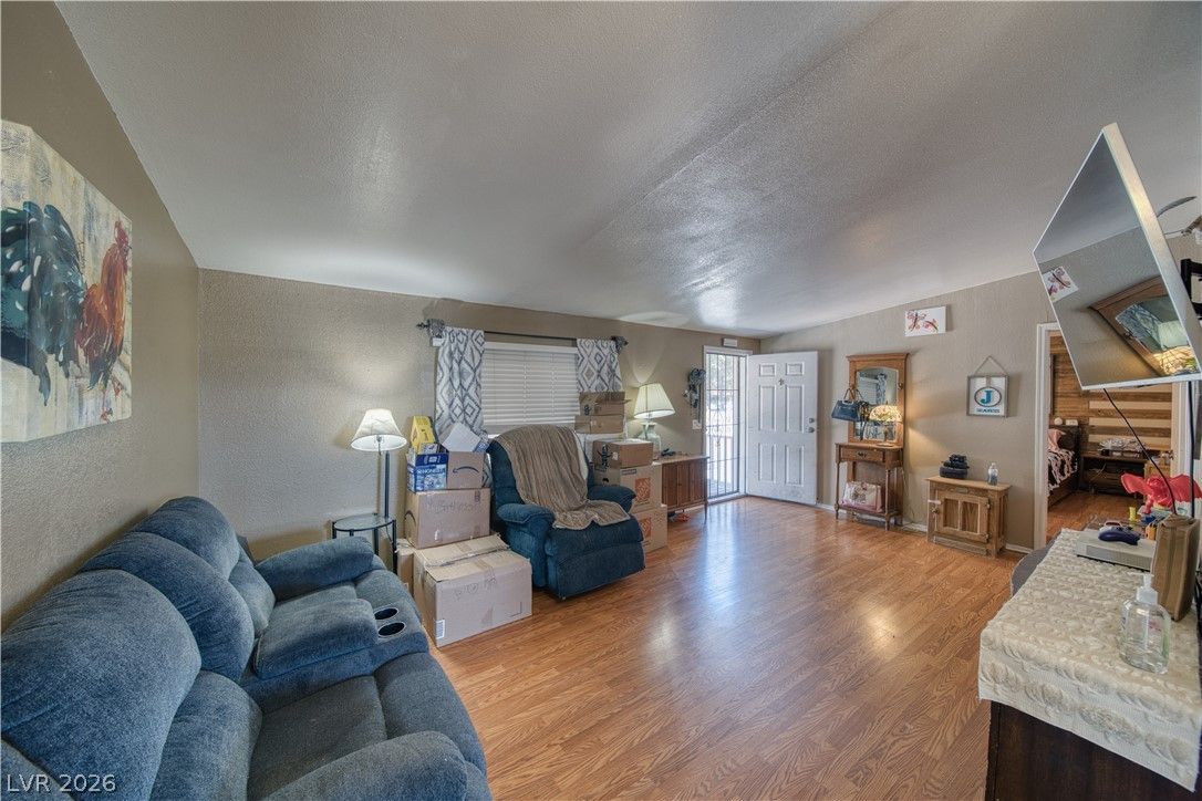 1400 West Horn Road — photo 4 of 20