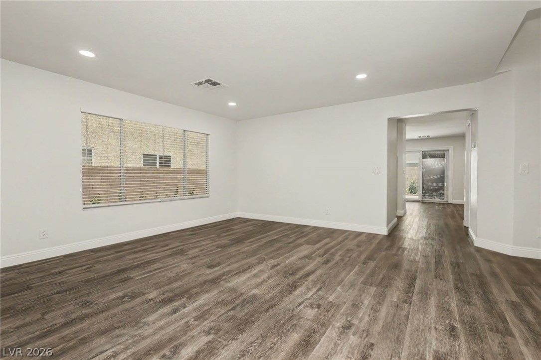 1100 Milpas Lane — photo 5