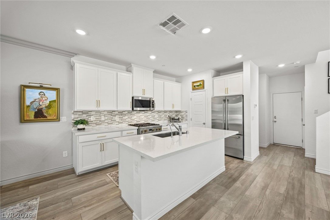 600 North Carriage Hill Drive 1034 — photo 5 of 23