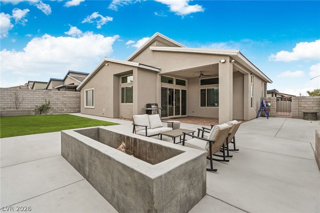 10253 Fairview Ridge Court — photo 3 of 38