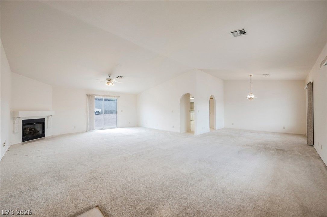 1531 Tumbleweed Drive — photo 4 of 46