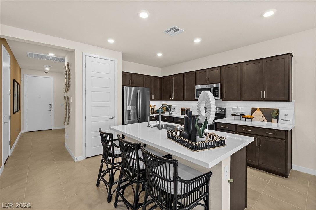 4871 East Short Putt Court — photo 2