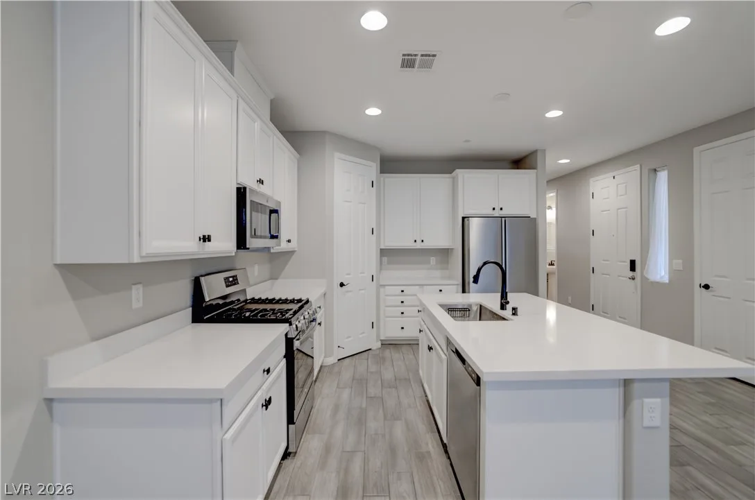 708 Monroe Hill Place — photo 4