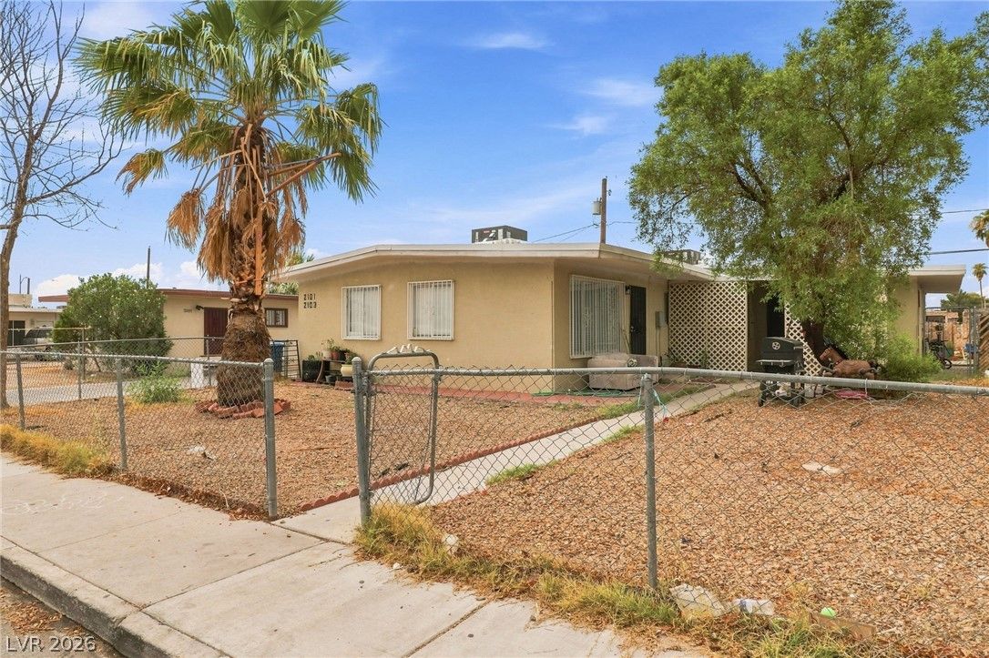 2101 Stanley Avenue — photo 2