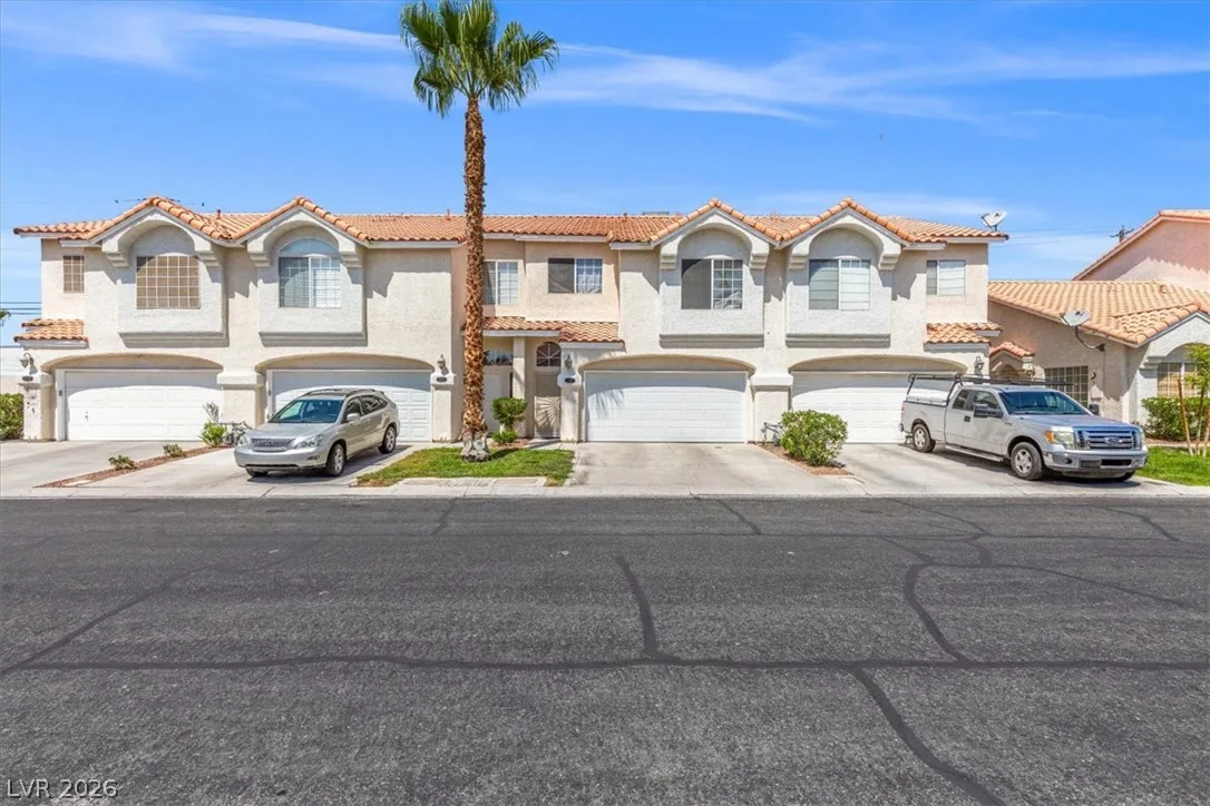 5267 Sunny Beach Lane — photo 2