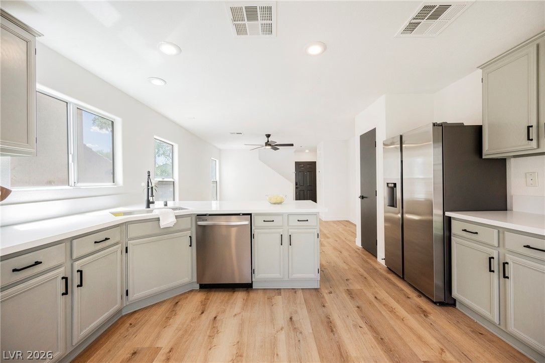 516 Shewsbury Avenue — photo 2