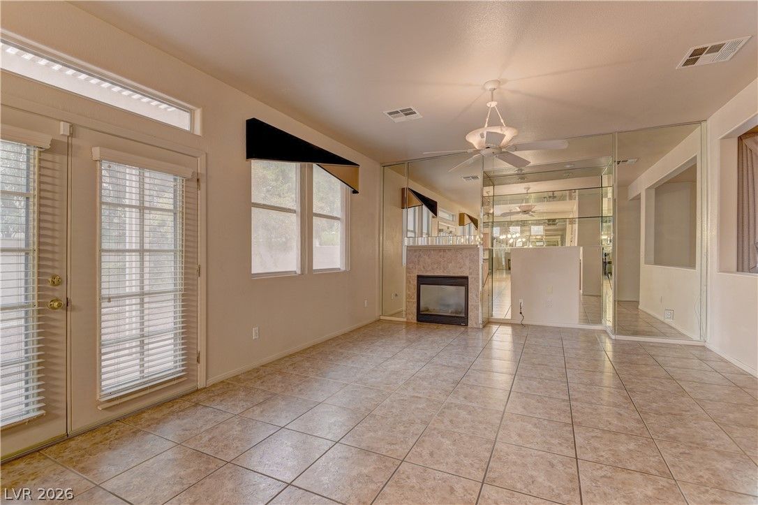 3871 Irvin Avenue — photo 5 of 18
