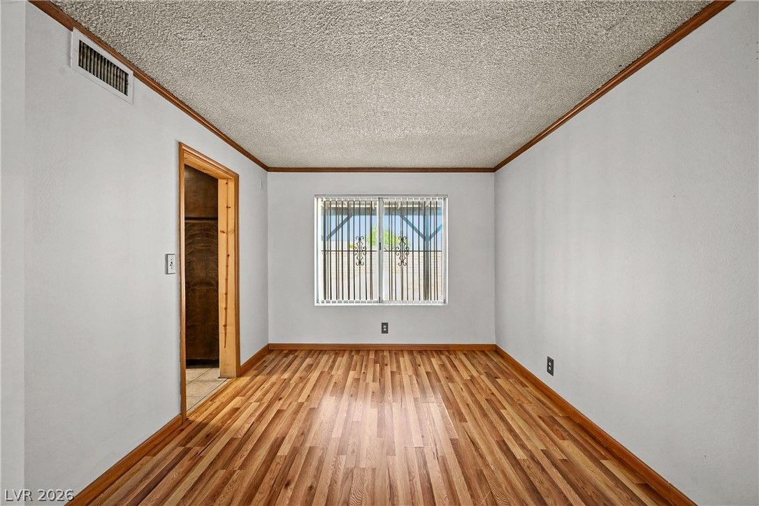 7100 Mountain Moss Drive — photo 4
