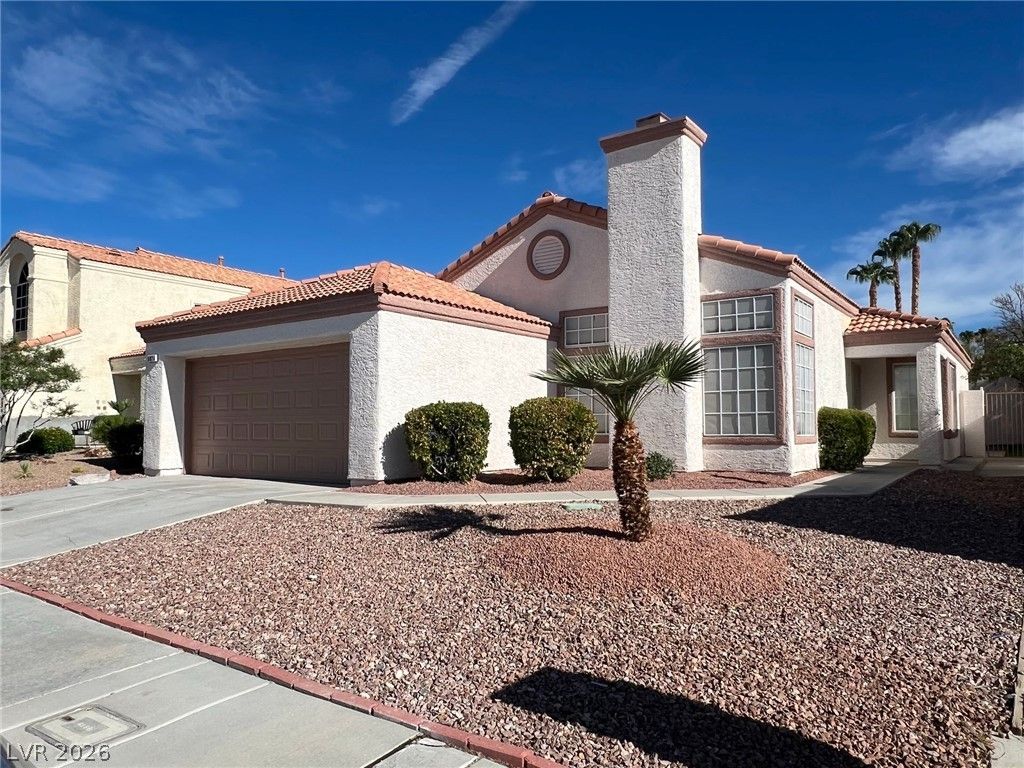 9824 Cross Creek Way — photo 2