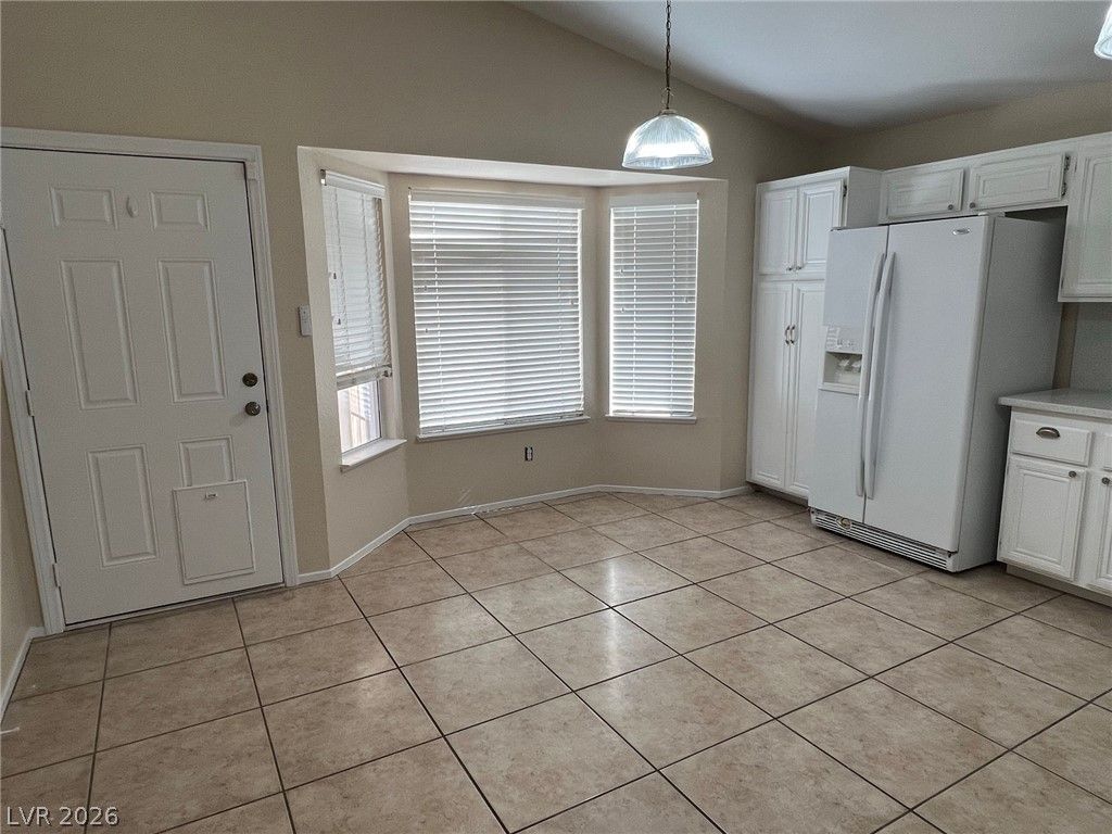 9824 Cross Creek Way — photo 4