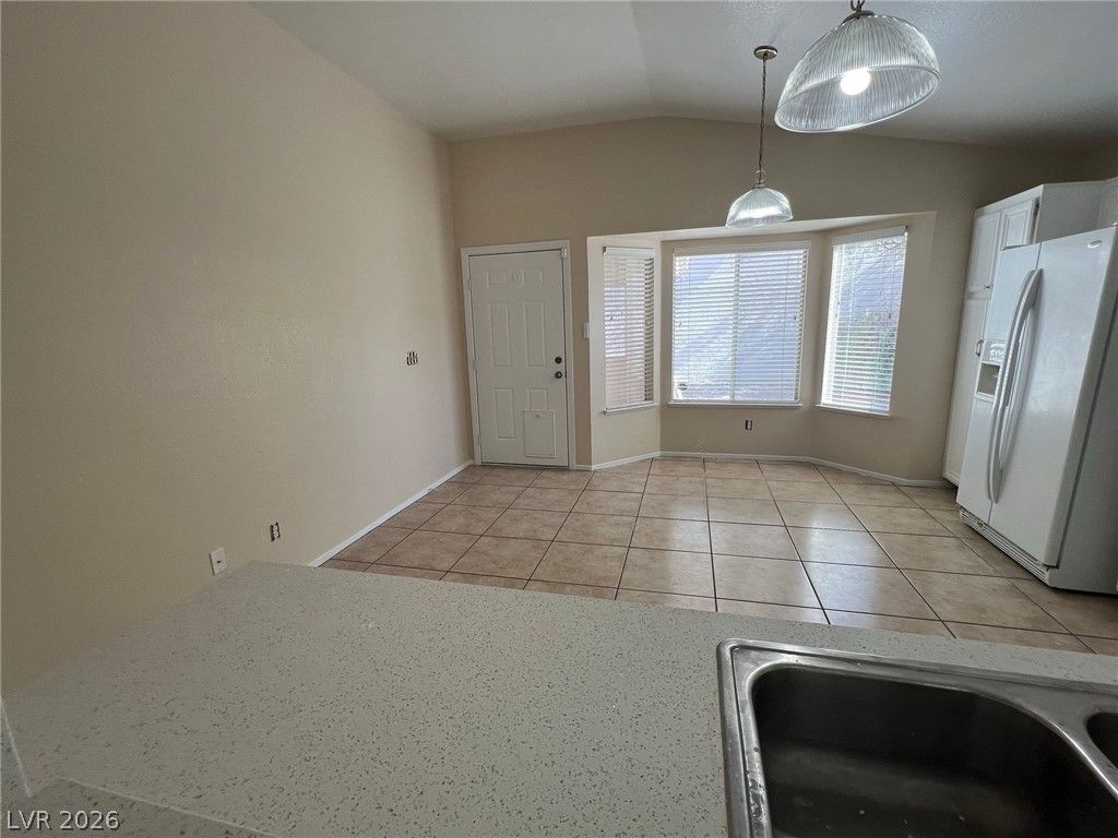 9824 Cross Creek Way — photo 5