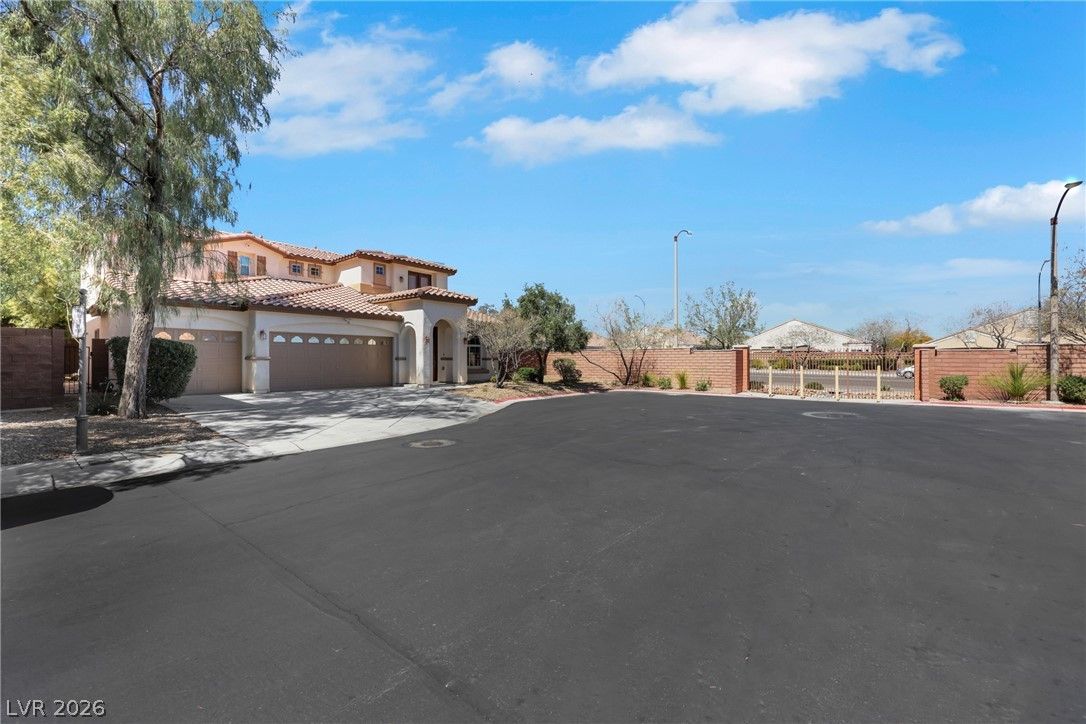 9709 Mount Lompoc Court — photo 2