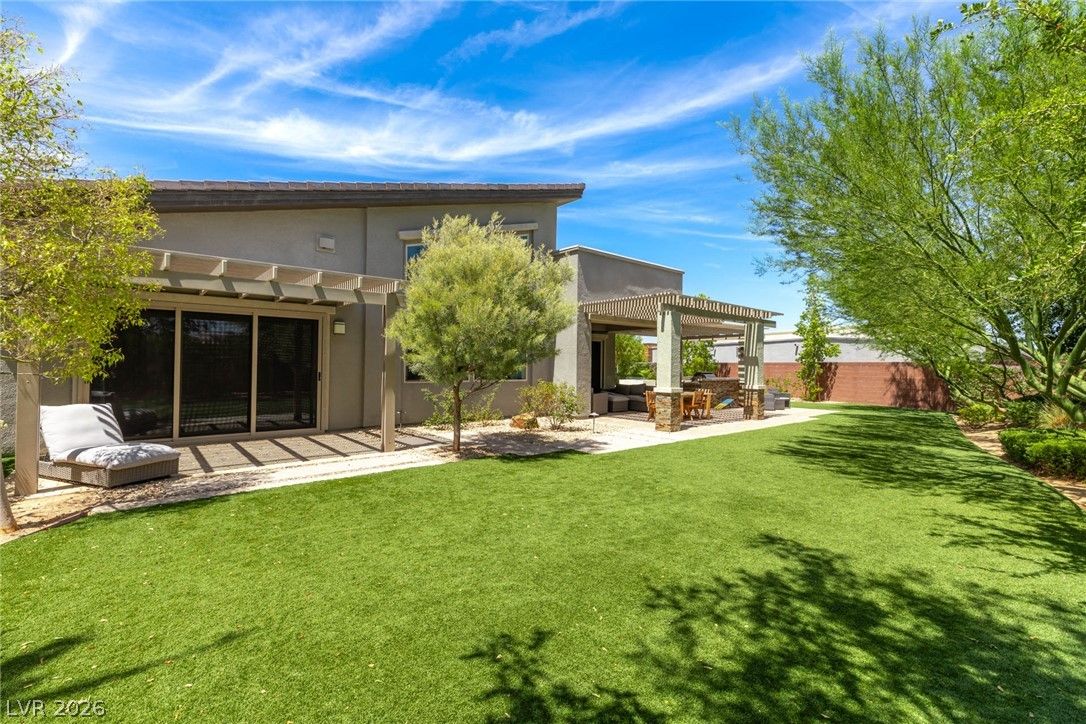 10511 Calico Terrace Avenue — photo 3