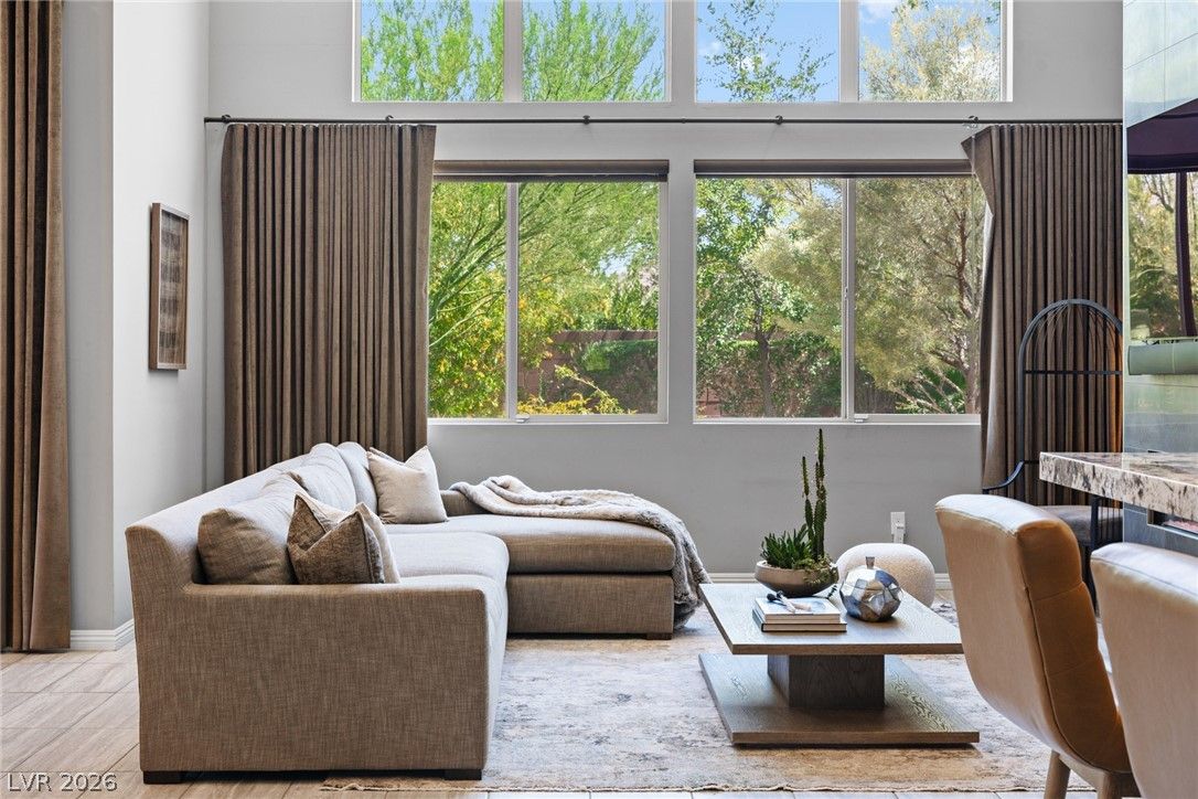 10511 Calico Terrace Avenue — photo 4