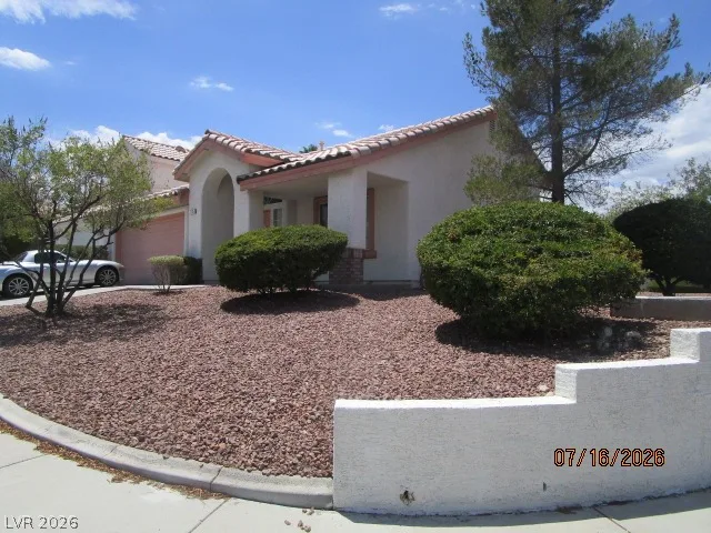 2345 Queen Bee Court — photo 2