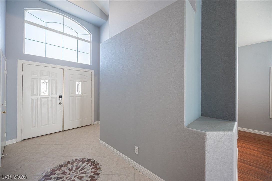 917 Scarlet Haze Avenue — photo 5