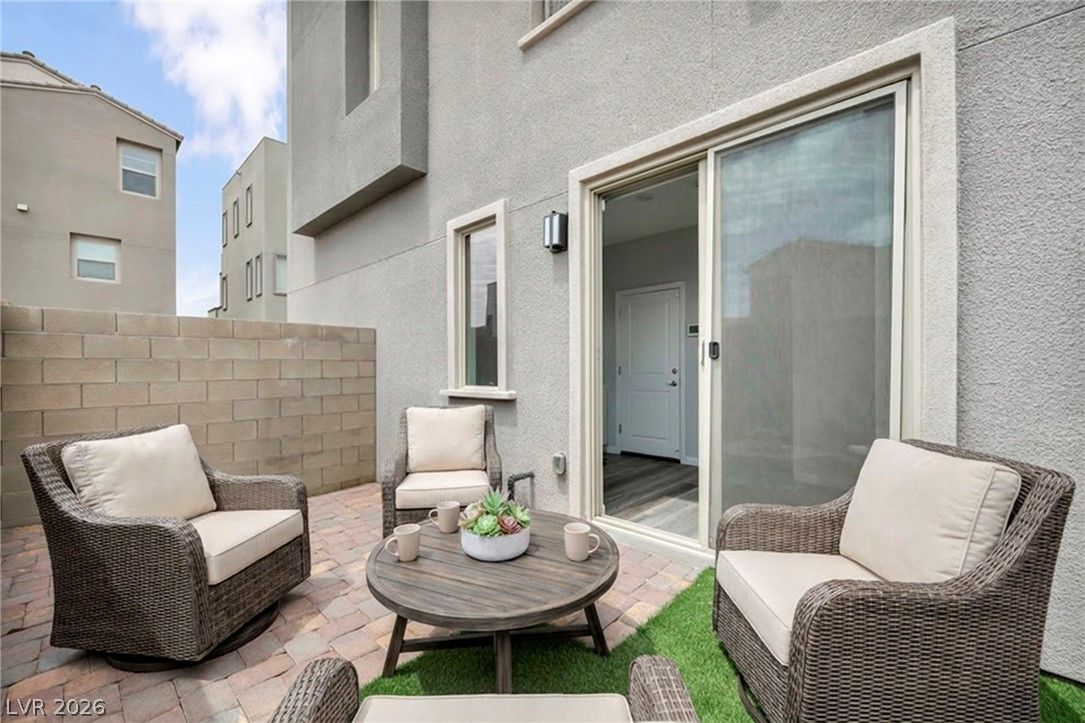 11573 Hawking Avenue — photo 4