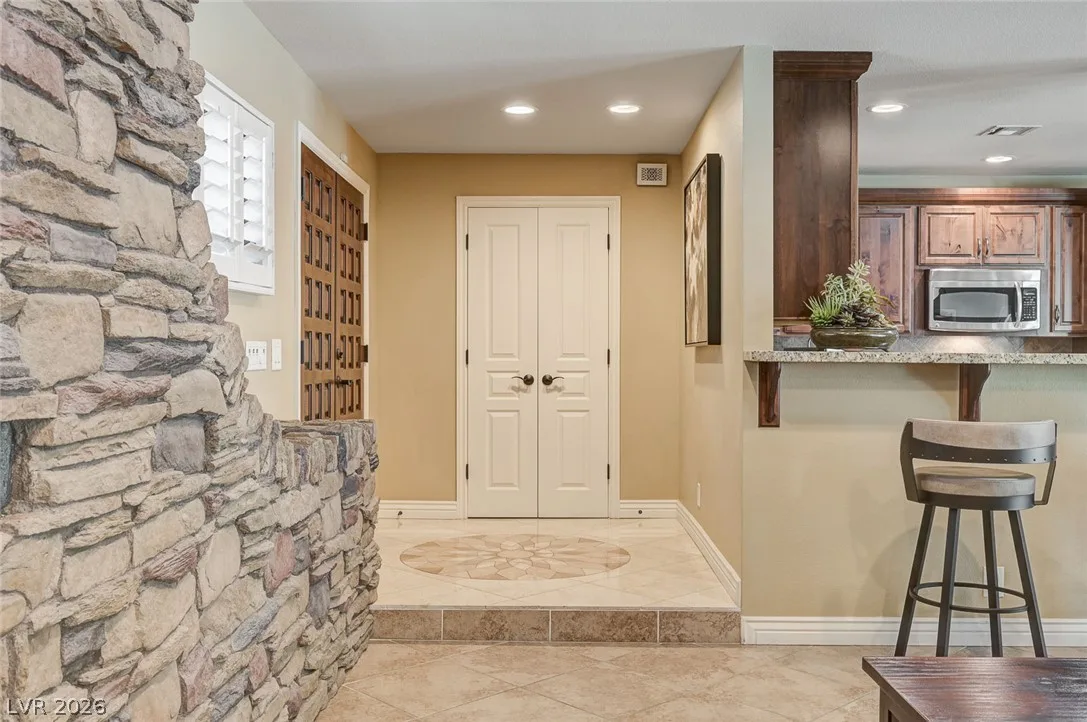 2701 Alta Drive — photo 5