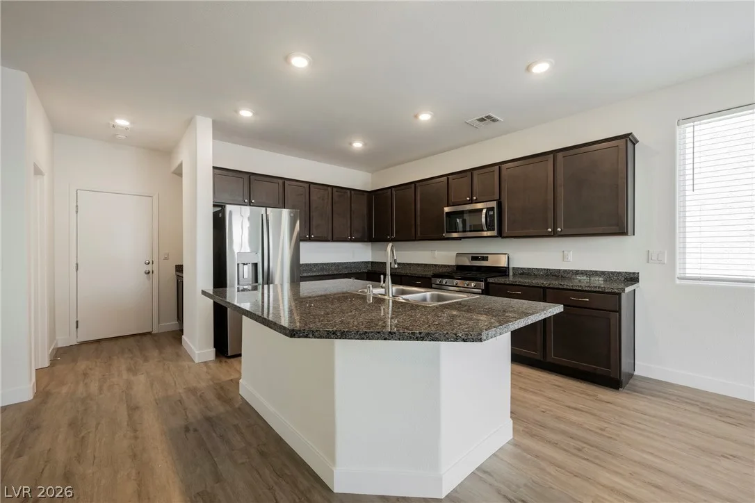 5282 Belmont Mill Court — photo 2 of 25