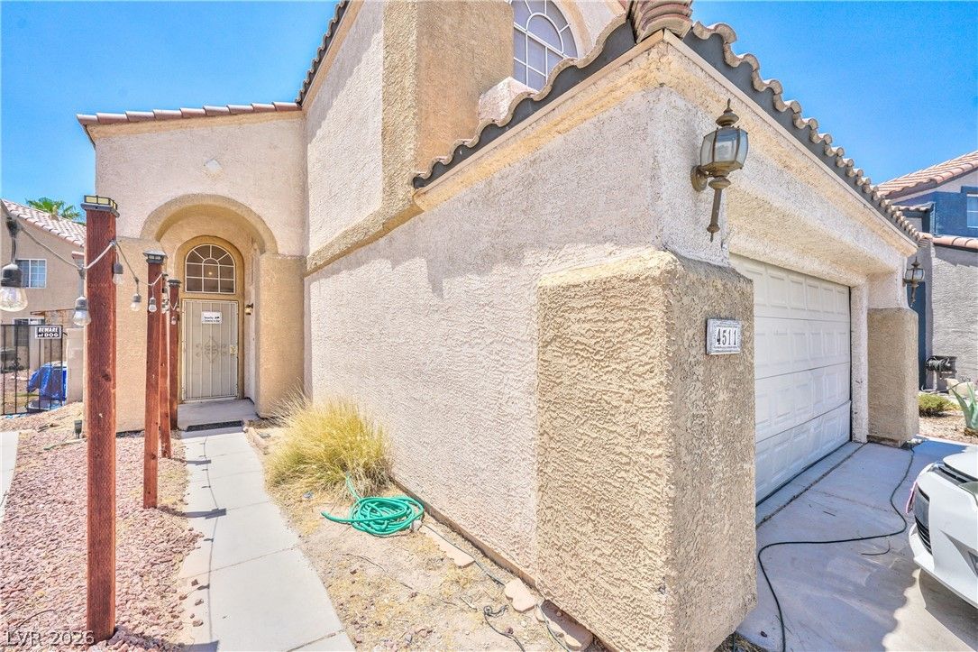 4511 Calico Cliff Court — photo 3