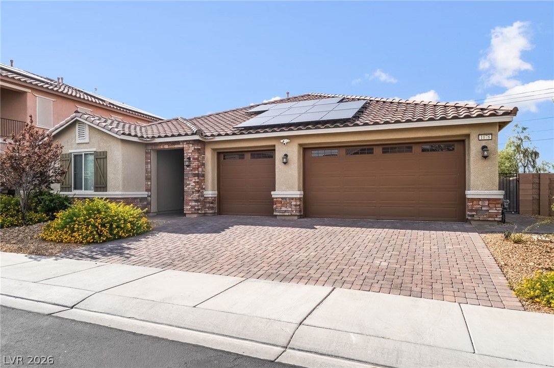 1078 Langston Ranch Avenue — photo 2