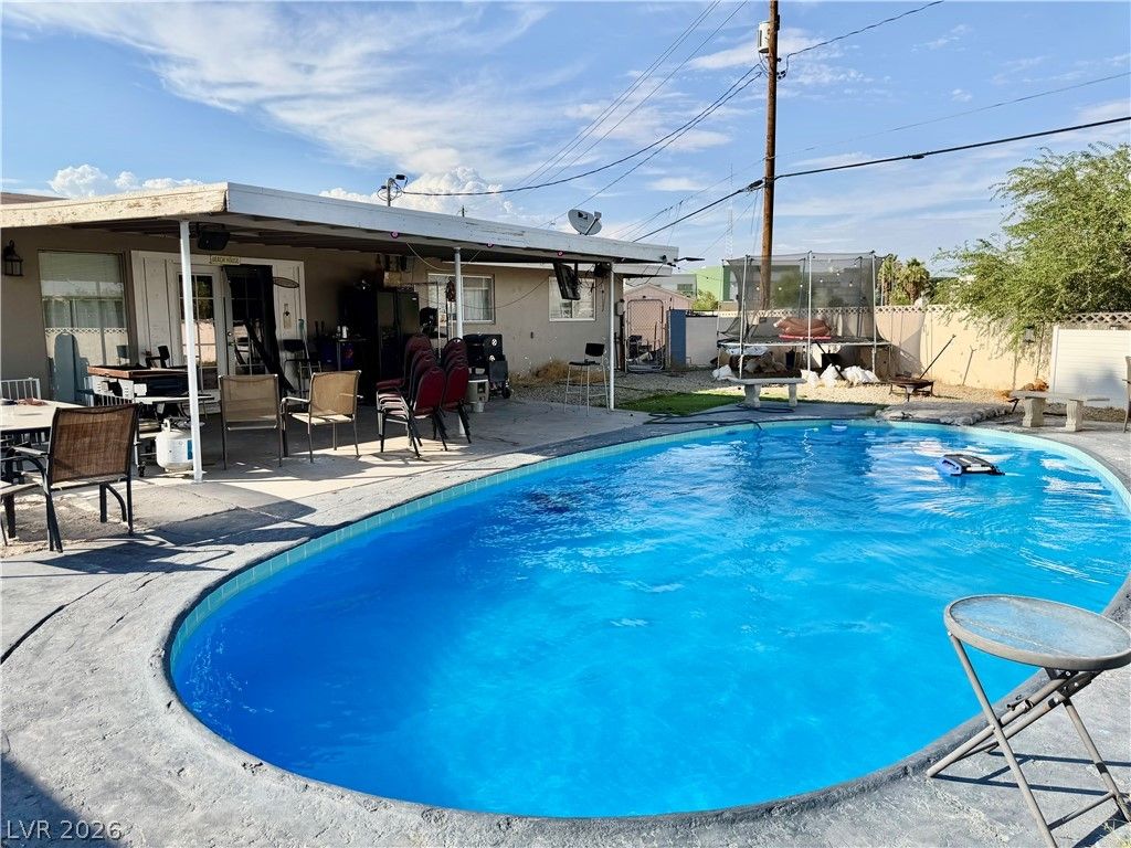1114 Ramona Circle — photo 3 of 9