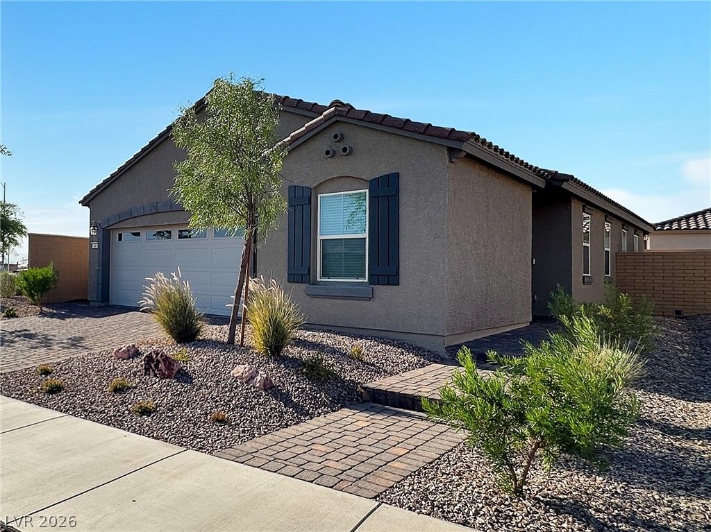 40 Cadence Crest Avenue — photo 3 of 22