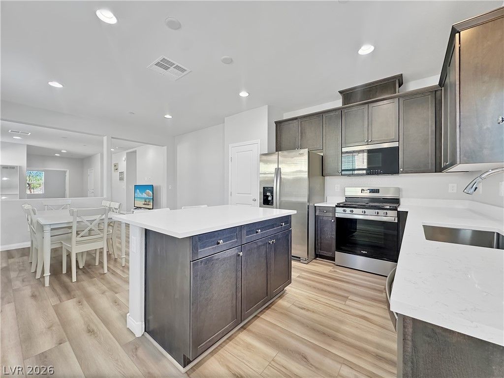 40 Cadence Crest Avenue — photo 5 of 22